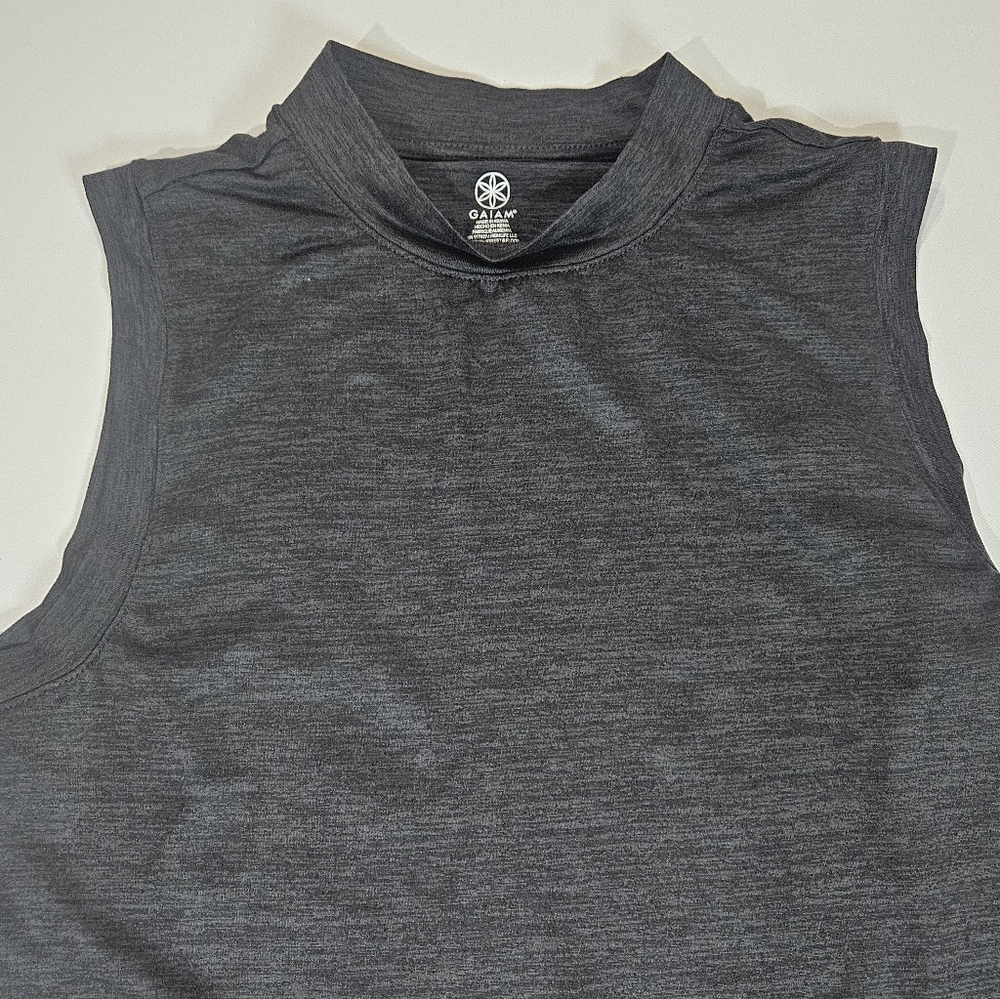 Gaiam Tank Top Medium Grey Athletic Moisture Wicking Sleeveless Workout Shirt‎ - Picture 3 of 7